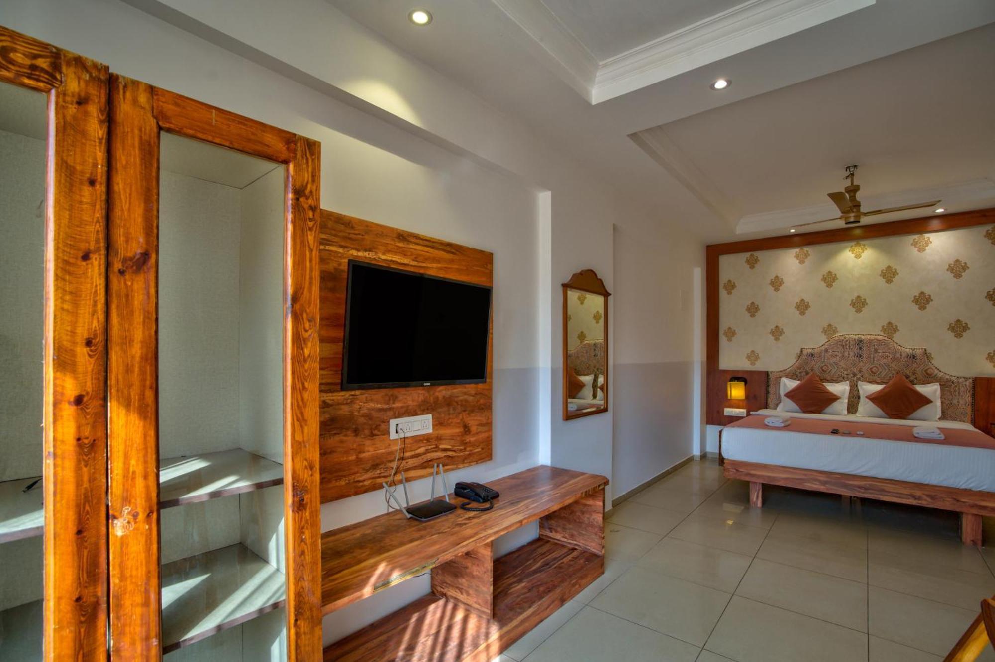 Hotel Sea Sapphire ,Calangute Exterior photo
